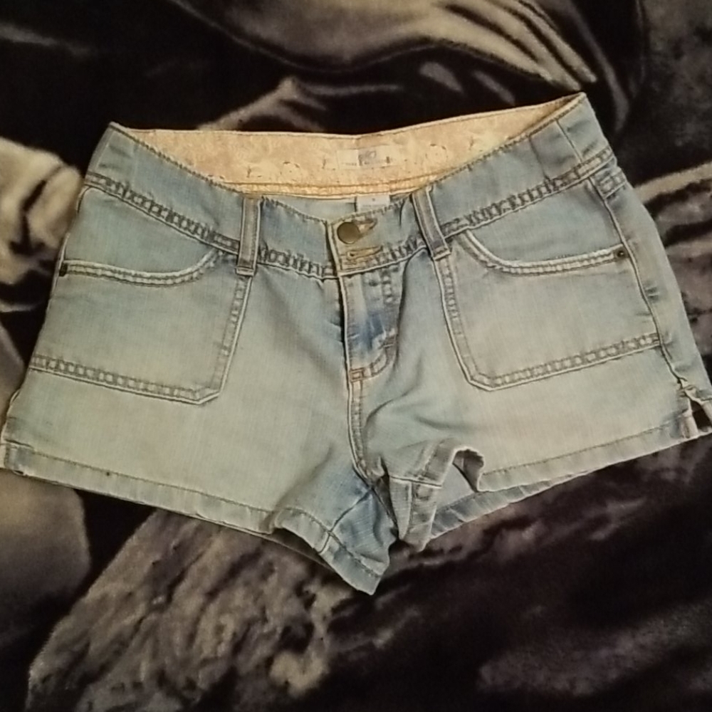 Double button jean shorts